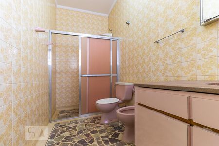 Casa para alugar com 253m², 4 quartos e 2 vagasBanheiro da suíte 1