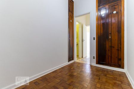 Casa para alugar com 253m², 4 quartos e 2 vagasQuarto de serviço