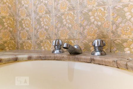 Casa para alugar com 253m², 4 quartos e 2 vagasLavabo