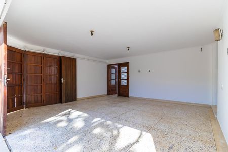 Casa para alugar com 253m², 4 quartos e 2 vagasVagas de garagem