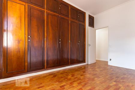 Casa para alugar com 253m², 4 quartos e 2 vagasQuarto 2 - Suíte 2