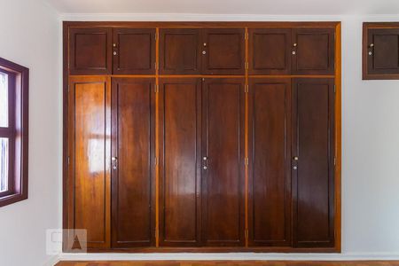 Casa para alugar com 253m², 4 quartos e 2 vagasQuarto 2 - Suíte 2