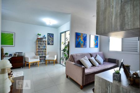 Sala de apartamento à venda com 2 quartos, 67m² em Água Branca, São Paulo