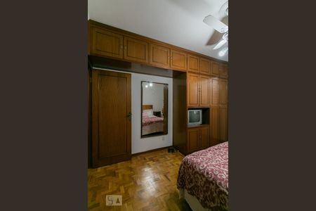 Apartamento à venda com 110m², 2 quartos e 1 vagaQuarto 2 - Armário