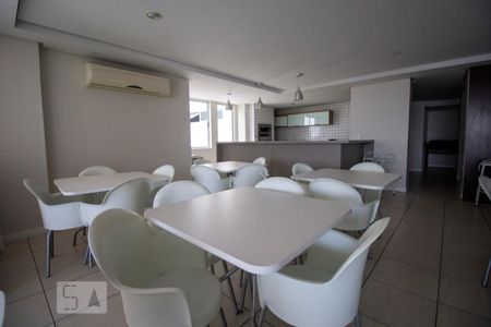 Apartamento para alugar com 75m², 2 quartos e 2 vagasÁrea comum - Salão de festas