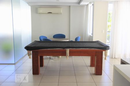 Apartamento para alugar com 75m², 2 quartos e 2 vagasÁrea comum - Salão de festas