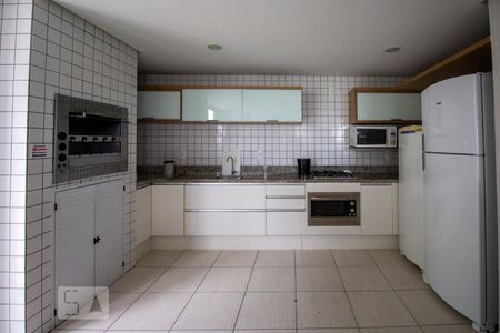 Apartamento para alugar com 75m², 2 quartos e 2 vagasÁrea comum - Salão de festas