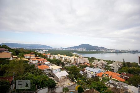 Vista da varanda de apartamento para alugar com 2 quartos, 75m² em João Paulo, Florianópolis