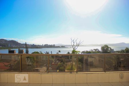 Apartamento para alugar com 75m², 2 quartos e 2 vagasVista do salão de festas