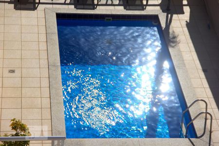 Apartamento para alugar com 75m², 2 quartos e 2 vagasPiscina