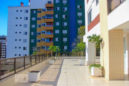 Apartamento para alugar com 75m², 2 quartos e 2 vagasÁrea comum - Salão de festas