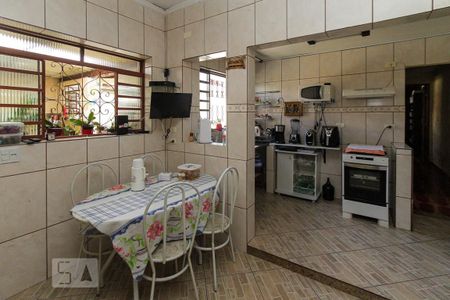 Casa à venda com 275m², 4 quartos e 8 vagasCozinha