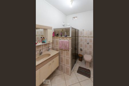 Casa à venda com 275m², 4 quartos e 8 vagasBanheiro