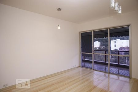 Sala de apartamento à venda com 3 quartos, 178m² em Grajaú, Rio de Janeiro