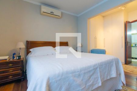 Casa à venda com 608m², 3 quartos e 6 vagasQuarto 2 - suíte