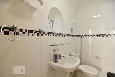 Lavabo - parte frontal - piso inferior de casa para alugar com 6 quartos, 417m² em Vila Prudente, São Paulo