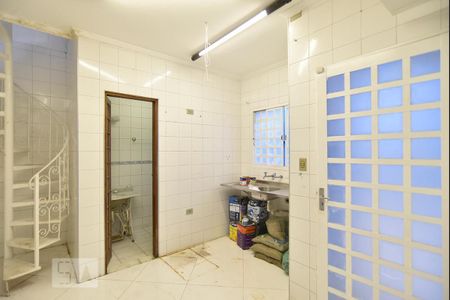 Casa para alugar com 417m², 6 quartos e 3 vagasEdícula - cozinha ou deposito - piso inferior