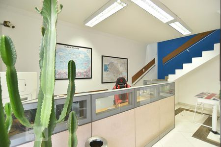 Sala - parte frontal - piso inferior de casa para alugar com 6 quartos, 417m² em Vila Prudente, São Paulo