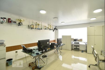 Salão - parte frontal - piso superior de casa para alugar com 6 quartos, 417m² em Vila Prudente, São Paulo
