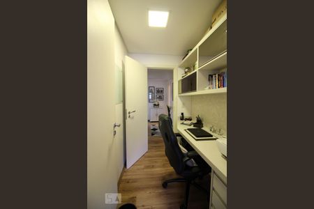 Apartamento à venda com 150m², 3 quartos e 3 vagasEscritório