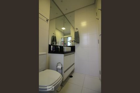 Apartamento à venda com 150m², 3 quartos e 3 vagasBanheiro da Suíte 2