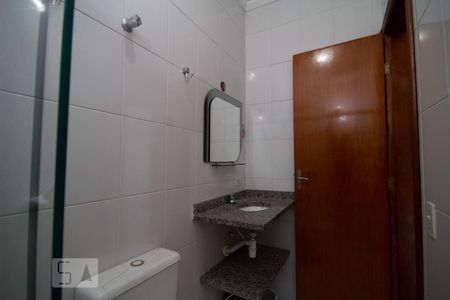 Casa à venda com 124m², 3 quartos e 2 vagasBanheiro Social