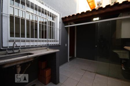 Casa à venda com 124m², 3 quartos e 2 vagasChurrasqueira