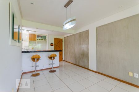 Apartamento para alugar com 74m², 2 quartos e 1 vaga Apartamento para alugar com 74m², 2 quartos e 1 vagaSala