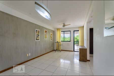 Apartamento para alugar com 74m², 2 quartos e 1 vaga Apartamento para alugar com 74m², 2 quartos e 1 vagaSala