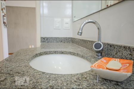 Apartamento para alugar com 74m², 2 quartos e 1 vaga Apartamento para alugar com 74m², 2 quartos e 1 vagaBanheiro - Torneira