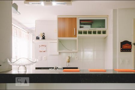 Cozinha de apartamento para alugar com 2 quartos, 74m² em Jardim Placaford - Edif. San Gabriel, Salvador