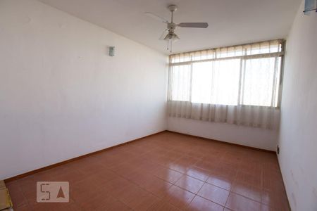 Sala de apartamento para alugar com 2 quartos, 92m² em Centro, Ribeirão Preto