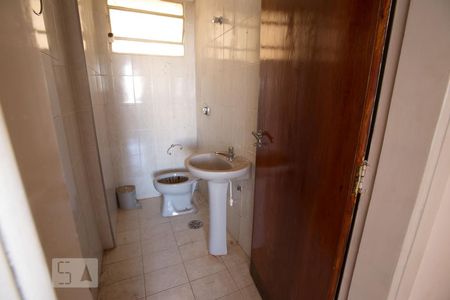 Lavabo de apartamento para alugar com 2 quartos, 92m² em Centro, Ribeirão Preto