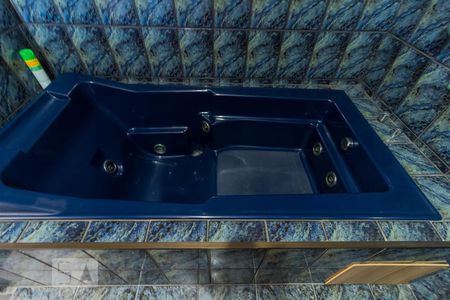 Casa à venda com 198m², 3 quartos e 2 vagasDetalhe banheiro