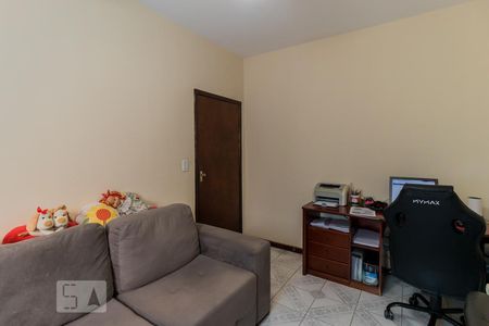 Casa à venda com 198m², 3 quartos e 2 vagasQuarto 2