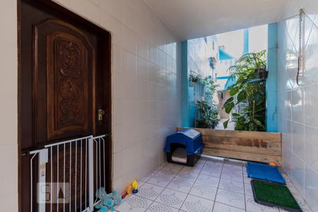 Casa à venda com 198m², 3 quartos e 2 vagasEntrada