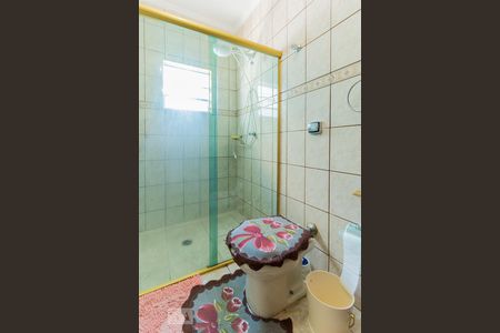 Casa à venda com 198m², 3 quartos e 2 vagasBanheiro