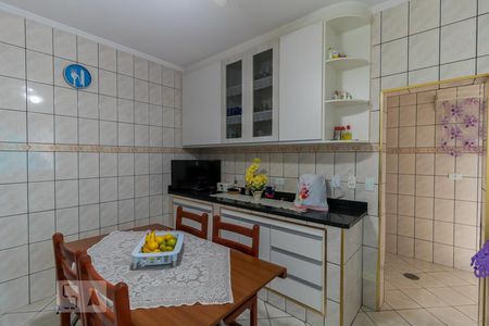 Casa à venda com 198m², 3 quartos e 2 vagasCozinha
