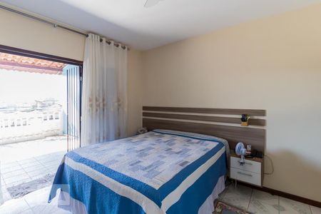 Suíte  de casa à venda com 3 quartos, 198m² em Vila Sílvia, São Paulo