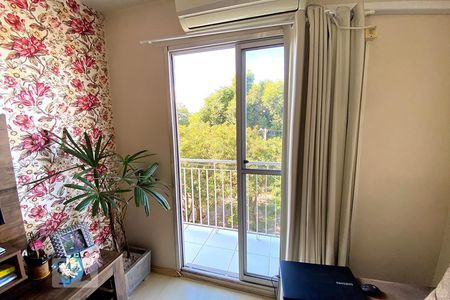 Sala de Estar de apartamento para alugar com 3 quartos, 60m² em Santos Dumont, São Leopoldo