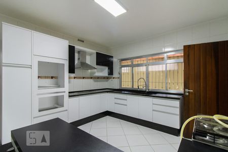 Casa à venda com 184m², 3 quartos e 2 vagasCozinha