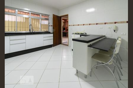 Casa à venda com 184m², 3 quartos e 2 vagasCozinha