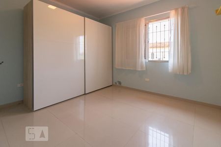 Casa à venda com 184m², 3 quartos e 2 vagasQuarto 2 