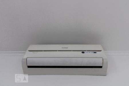 Casa à venda com 184m², 3 quartos e 2 vagasDetalhe - Suíte