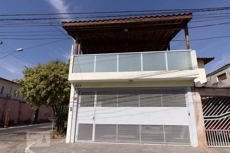 Casa à venda com 184m², 3 quartos e 2 vagasFachada