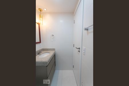 Apartamento para alugar com 64m², 2 quartos e 2 vagas Apartamento para alugar com 64m², 2 quartos e 2 vagasBanheiro Social