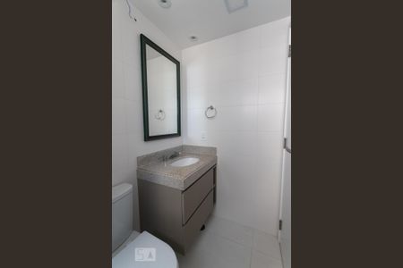 Apartamento para alugar com 64m², 2 quartos e 2 vagas Apartamento para alugar com 64m², 2 quartos e 2 vagasBanheiro da Suíte