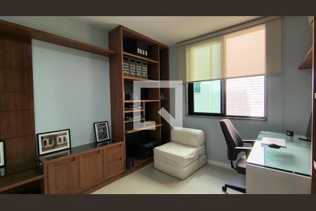 Quarto de apartamento para alugar com 3 quartos, 190m² em Recreio dos Bandeirantes, Rio de Janeiro