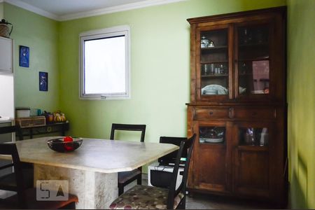 Casa à venda com 380m², 3 quartos e 6 vagasSala de Jantar Janela