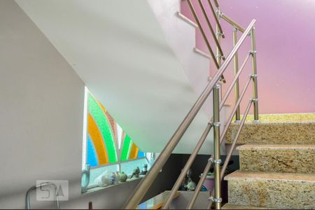 Casa à venda com 380m², 3 quartos e 6 vagasEscada de Acesso